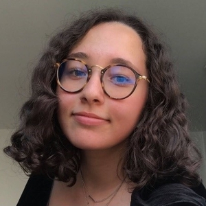 Yasmine - Prof de maths - Amiens