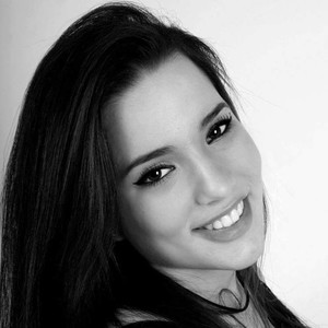 Shana - Prof de biologie - Gennevilliers