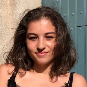 Camille - Prof de maths - Voisins-le-Bretonneux