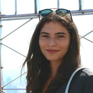 Lina - Prof de maths - Voisins-le-Bretonneux