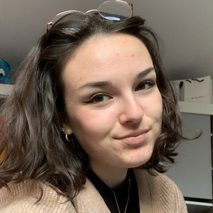 Charlotte - Prof de physique - chimie - Angers