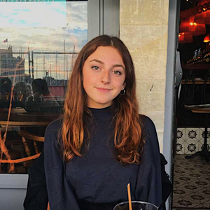 Laura - Prof de chimie - La Rochelle