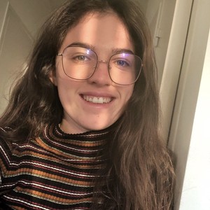 Léa - Prof de maths - Nantes