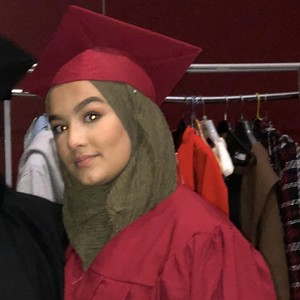 Sakina - Prof de français - Loos