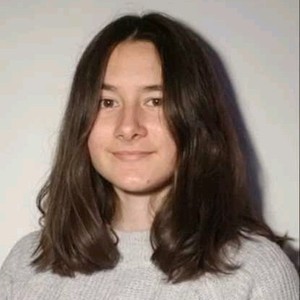 Lucie - Prof de maths - Paris
