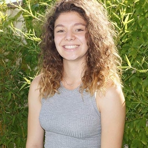 Coline - Prof d'aide aux devoirs - Oullins