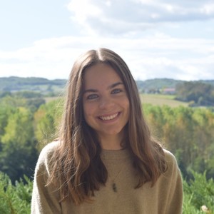 Mélanie - Prof d'aide aux devoirs - Eyzin-Pinet