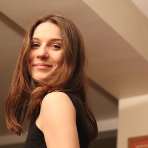 Victoria - Prof d'espagnol - Épron