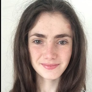 Caroline - Prof de maths - Verson