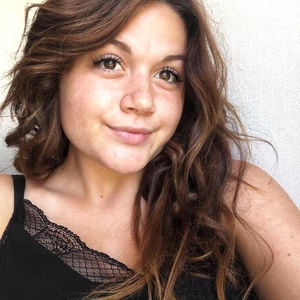 Justine - Prof d'aide aux devoirs - Menneville