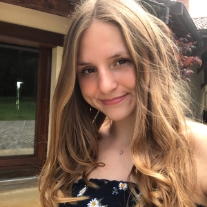 Justine - Prof de maths - Rancé