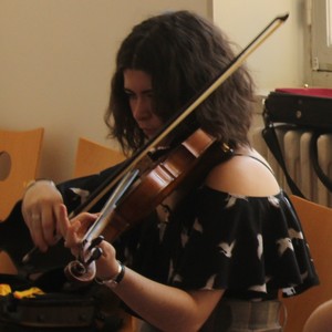 Louise - Prof de solfège - Tours