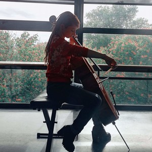 Louise - Prof de violoncelle - Saint-Pierre-des-Corps