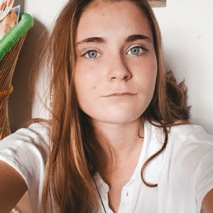 Charlotte - Prof d'anglais - Gif-sur-Yvette