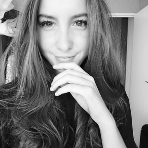 Amandine - Prof de graphisme - Montreuil
