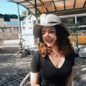 Bruna - Prof de maths - Paris