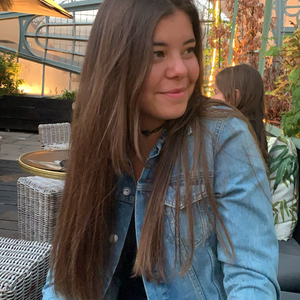 Victoria - Prof d'aide aux devoirs - Paris