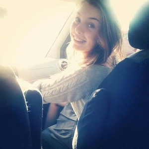 Laura - Prof de maths - Cormontreuil