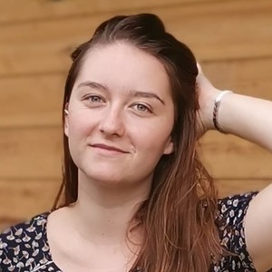 Julie - Prof de physique - Mouleydier