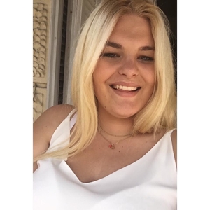 Chiara - Prof d'aide aux devoirs - Menton