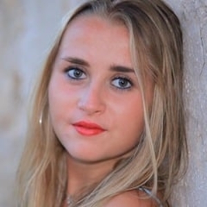 Léa - Prof de maths - Suresnes