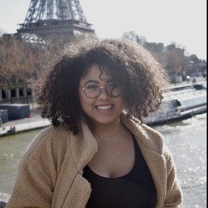 Anne-Carolyn - Prof de SES - Sucy-en-Brie