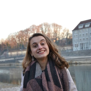 Lydie - Prof d'anglais - Besançon