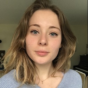 Chloé - Prof d'histoire - Poitiers