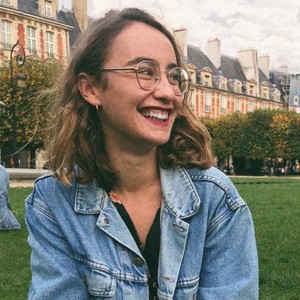 Cecile - Prof d'aide à la rédaction de cv - lettre de motivation - Paris