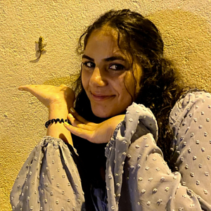 Noura - Prof de maths - Rennes