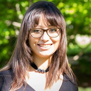 Intissar - Prof de maths - Lyon
