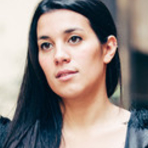 Leila - Prof de yoga - Lille