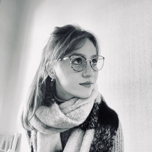 Romane - Prof de français - Angers