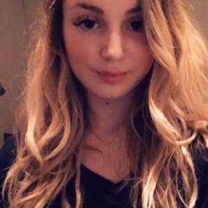 Emma - Prof de philosophie - Lille