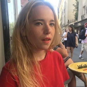 Emma - Prof de philosophie - Paris