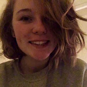 Claire- Clémence - Prof de maths - Brest