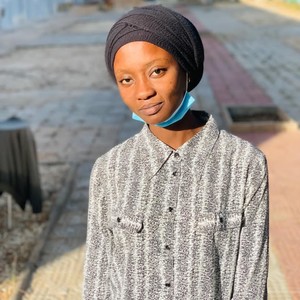 Khadidja - Prof de maths - Saint-Nazaire