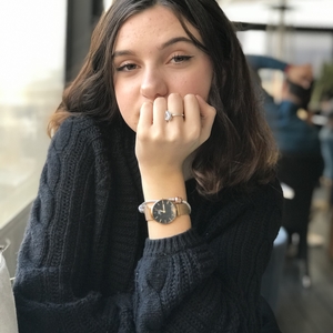 Emma - Prof d'expression orale - anglais - Corte
