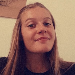 Chloé - Prof de soutien scolaire - Mont-Bernanchon
