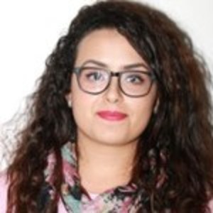 Ihssane - Prof de maths - Mazamet