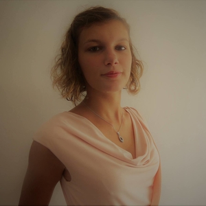 Camille - Prof de français - Saint-Branchs