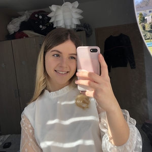Chloé - Prof d'aide aux devoirs - Bousbach