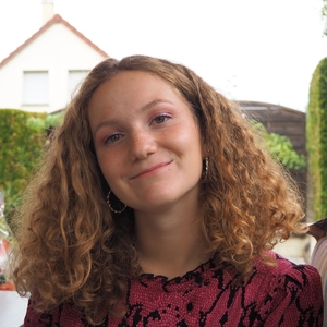 Melodie - Prof d'aide aux devoirs - Lille