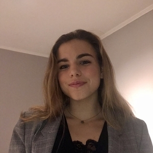 Apolline - Prof de soutien scolaire - Saint-Bonnet-de-Mure