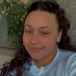 Ines - Prof de maths - Boulogne-Billancourt