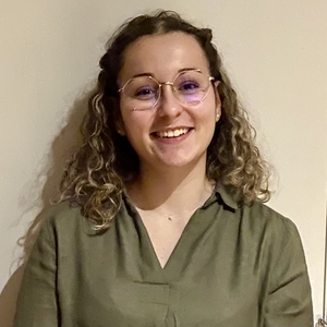 Manon - Prof d'aide aux devoirs - Anneyron