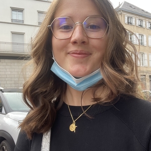 Lina - Prof de maths - Limoges