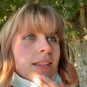 Marie - Prof d'aide aux devoirs - Mondreville