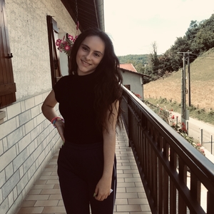 Kimberly - Prof de français - Tullins
