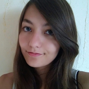 Léana - Prof de peinture - Montbizot